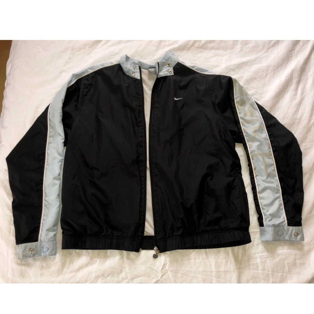 NIKE || JACKET ||